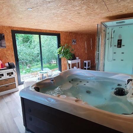 La Fresnaie : Chambres ,Table D'Hotes & Spa Tillé Zewnętrze zdjęcie